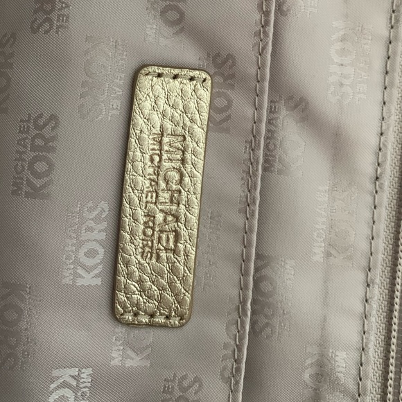 Gold metallic Michael Kors bag - Picture 4 of 7